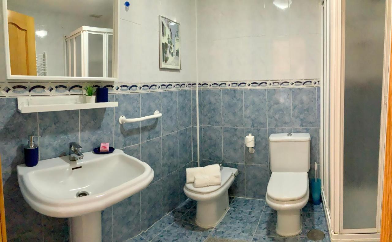 Apartamento De 2 Dormitorios, Gran Terraza, Vistas Al Mar Cerca Playa Carvajal Benalmádena Exterior foto